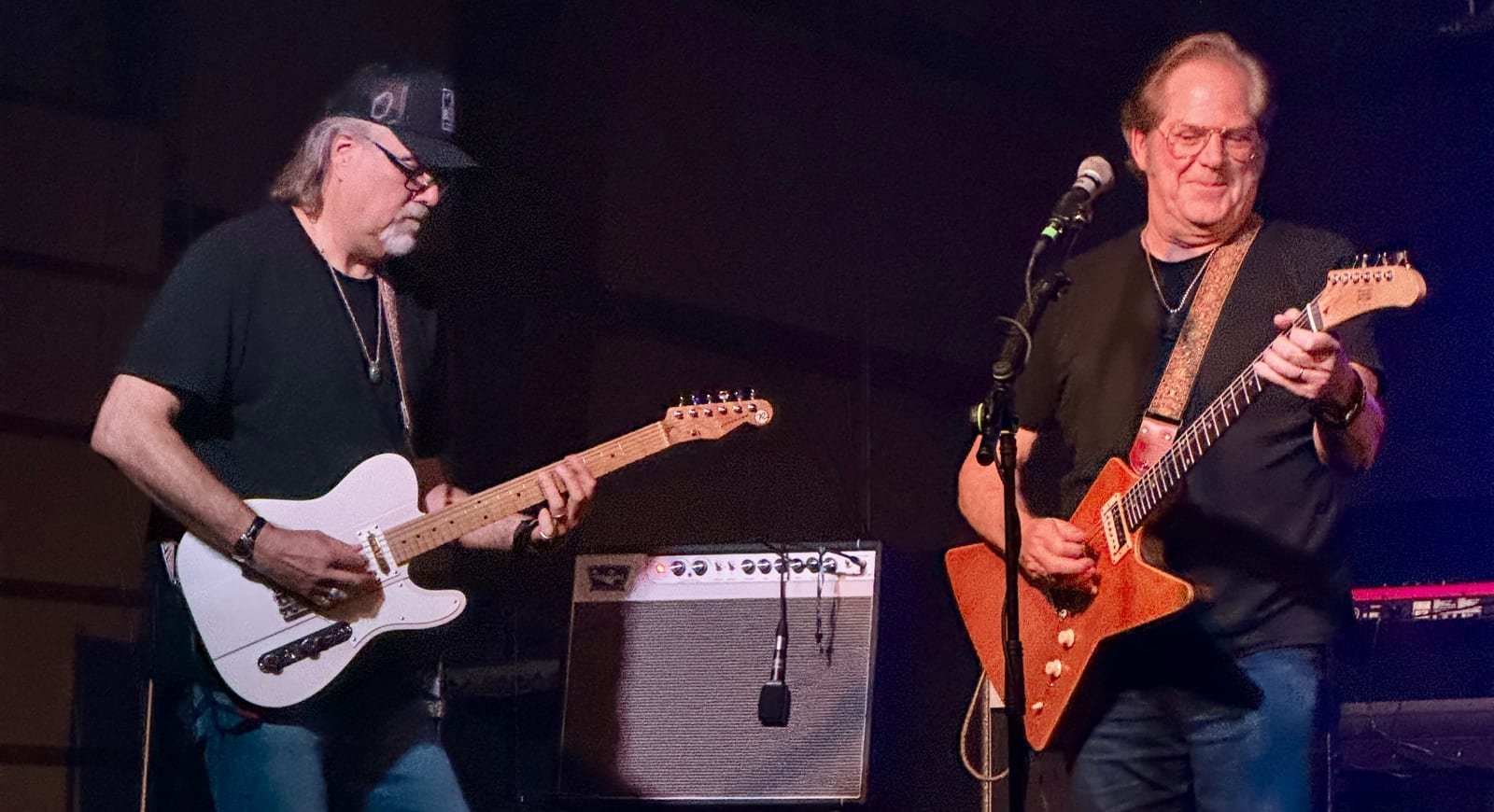 Greg Koch and John Jorgenson performing at the Woodshed Guitar Experience